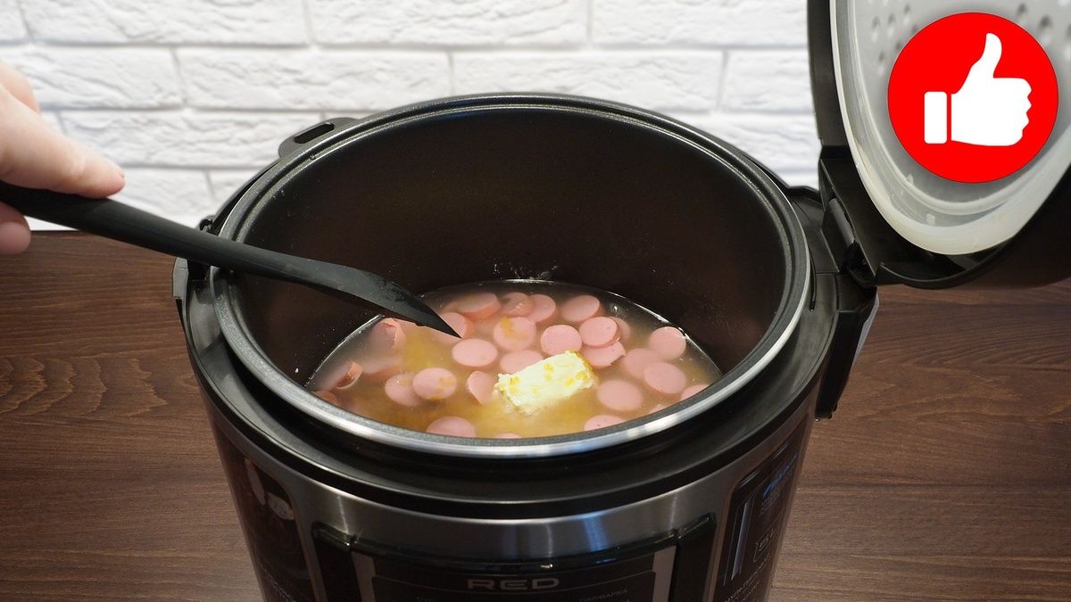 Булгур с сосисками в мультиварке: простой обед или ужин без хлопот