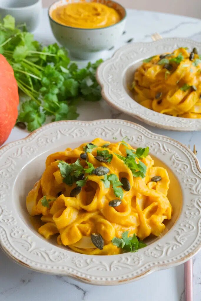 Невероятный осенний ужин: макароны с тыквенно-сливочным соусом