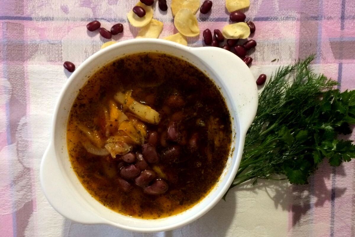 Ароматный фасолевый суп: согрейте душу в холодные дни