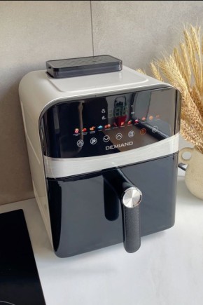 Аэрогриль DEMIAND SANDERS DK – 2200: что стоит знать перед покупкой