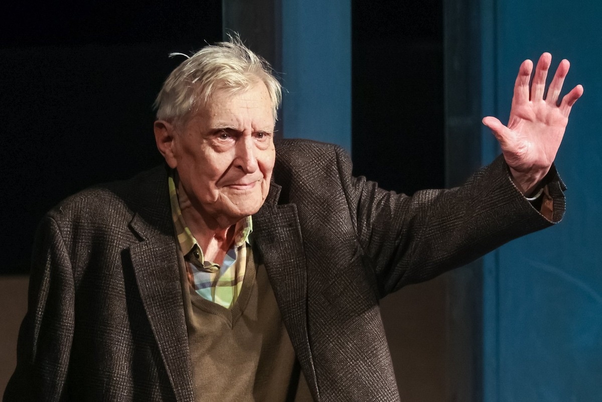 Олег Басилашвили: История о любви и семейных ценностях