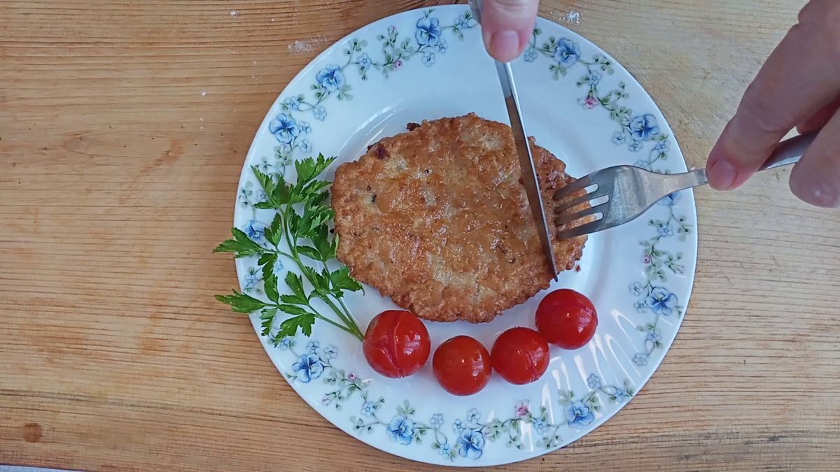 Как приготовить сочный шницель из смешанного мяса