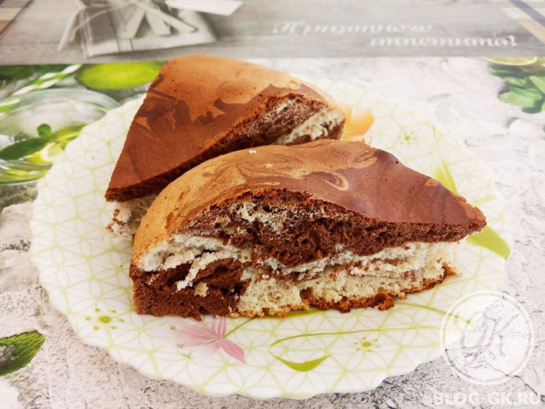 Нежный бисквитный пирог “Зебра” – просто, быстро и вкусно