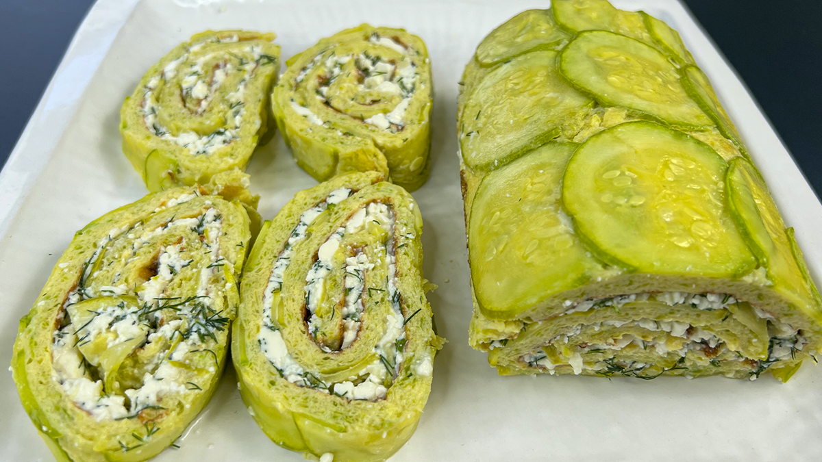 Кабачковый рулет: удивите гостей оригинальным рецептом