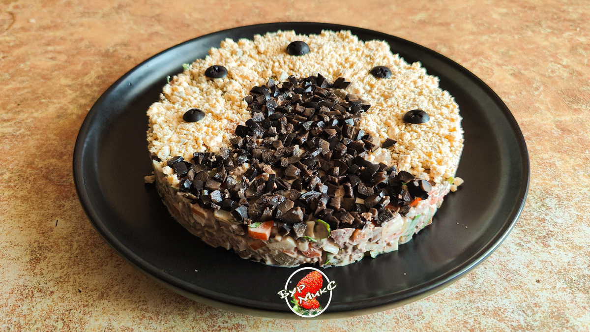 Как приготовить праздничный салат с куриной печенью