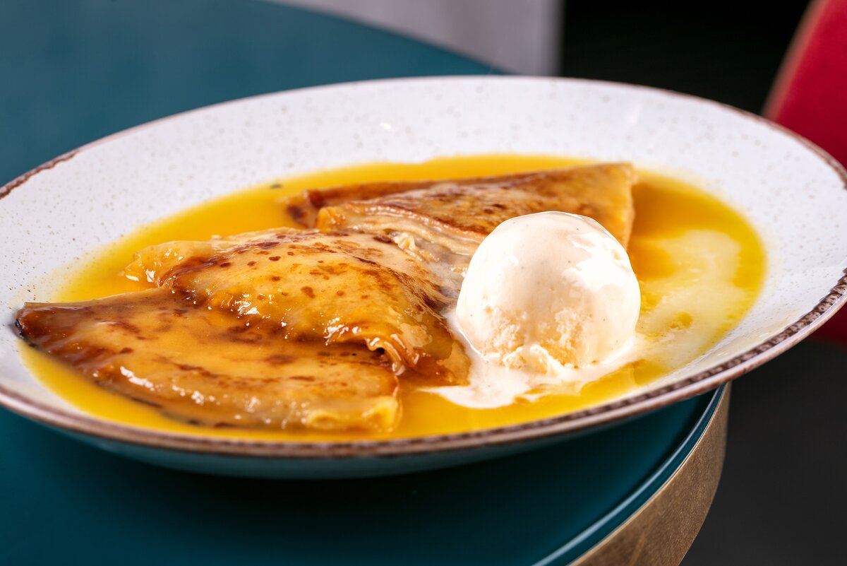 Креп-сюзетт: французские блинчики с апельсиновым соусом