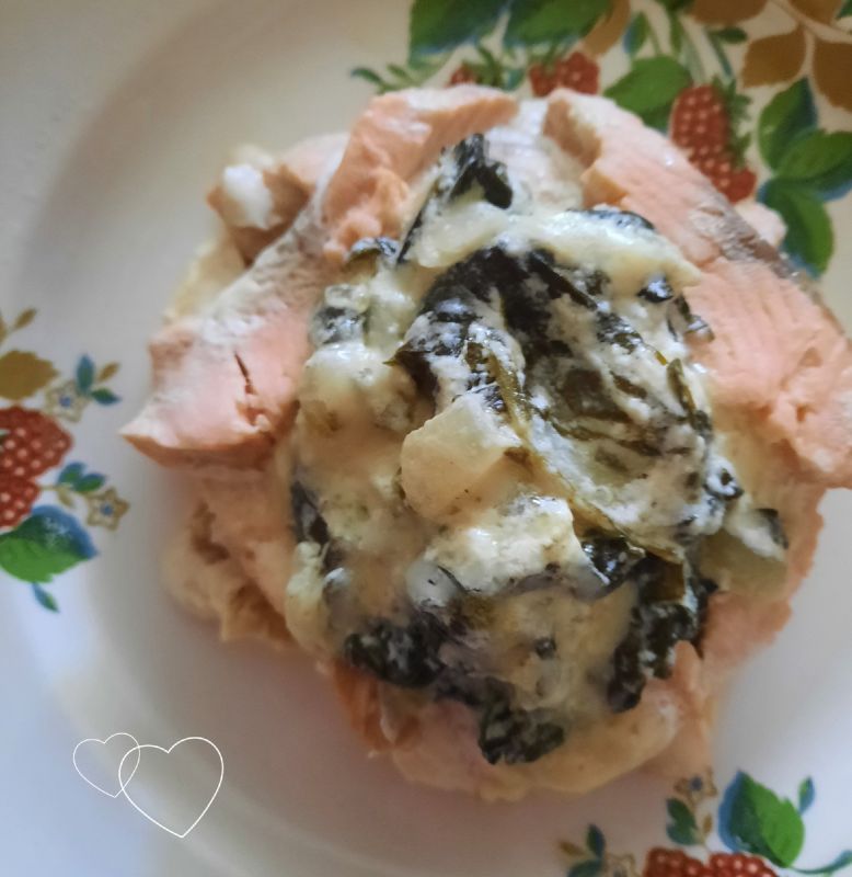 Эффектные рыбные башенки с начинки из шпината