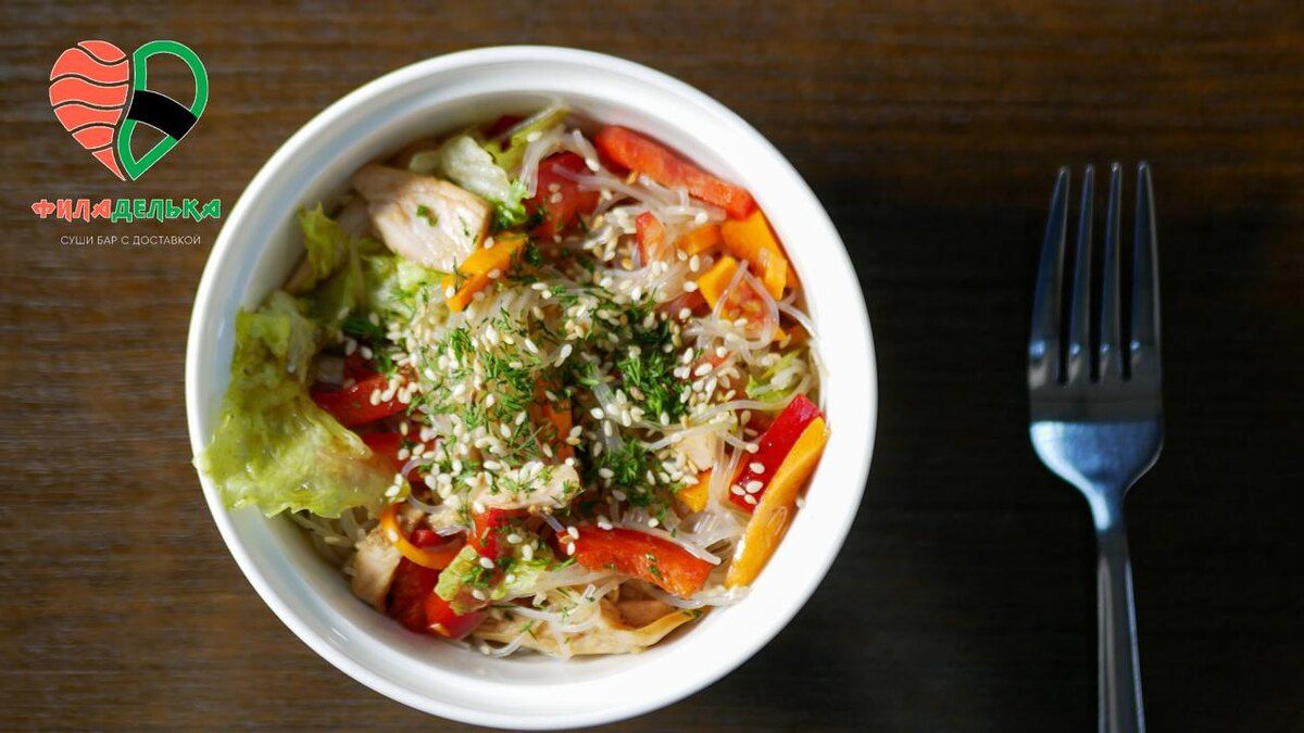 Новый вкусный эксперимент: салат «Китай» от суши-бара «Филаделька»