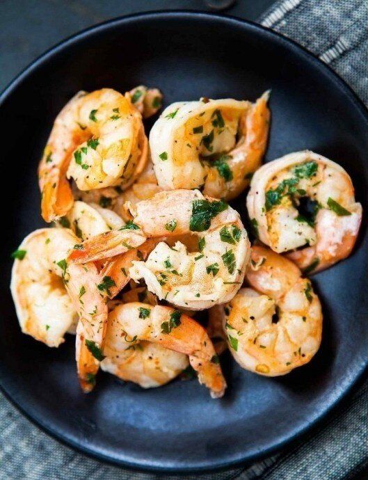 Креветки с чесноком: идеальное блюдо для гурманов и любителей морепродуктов