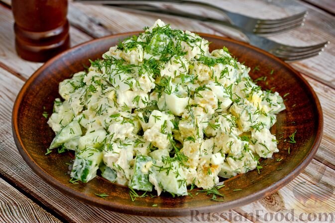 Салатные шедевры недели: восемь идей для вашего стола