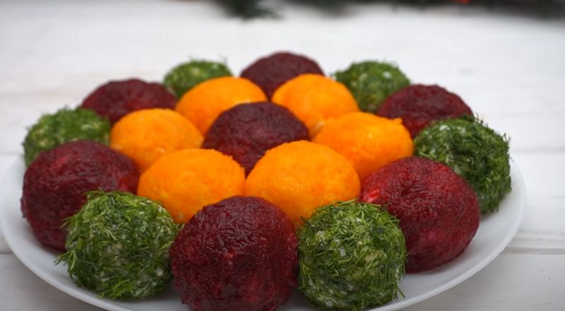 Салат «Елочные игрушки»: изумительное угощение для новогоднего стола