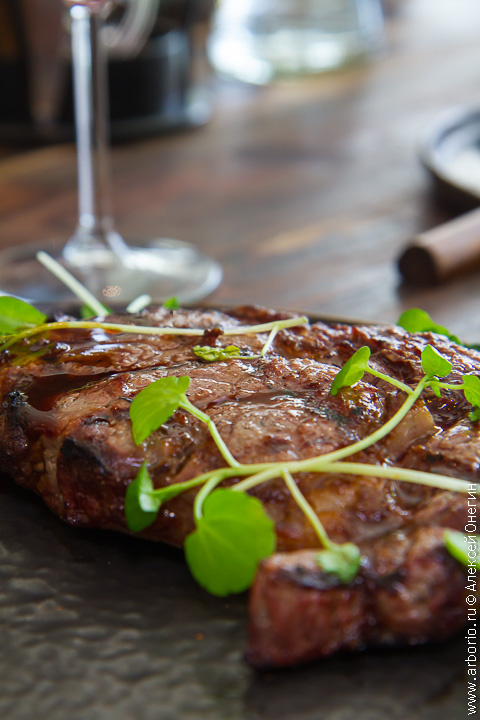 Мифы о стейках: 7 заблуждений, которые мешают идеальному ужину