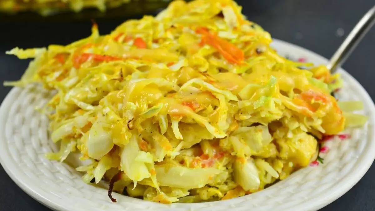 Легкий и вкусный ужин: капустная запеканка с фаршем без лишних хлопот