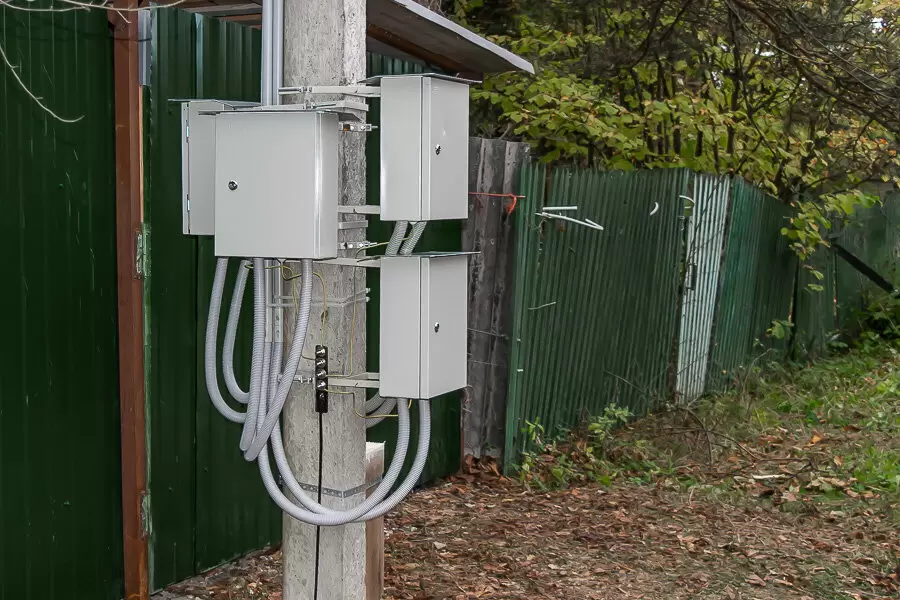 Неожиданные счетчики: как соседи случайно стали платильщиками за электроэнергию