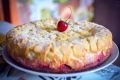 Нежный клубничный пирог с суфле: как удивить всех на празднике
