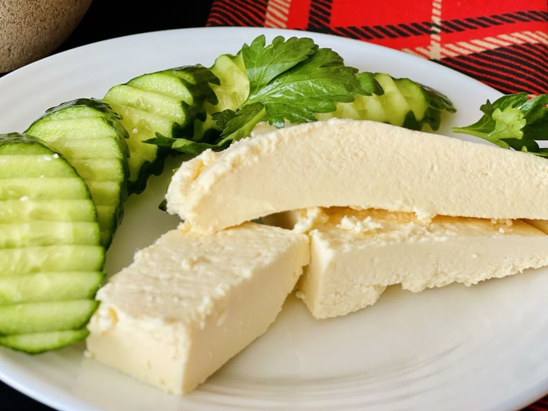 Непревзойденный творожный сыр за несколько часов: простота и вкус в одном рецепте