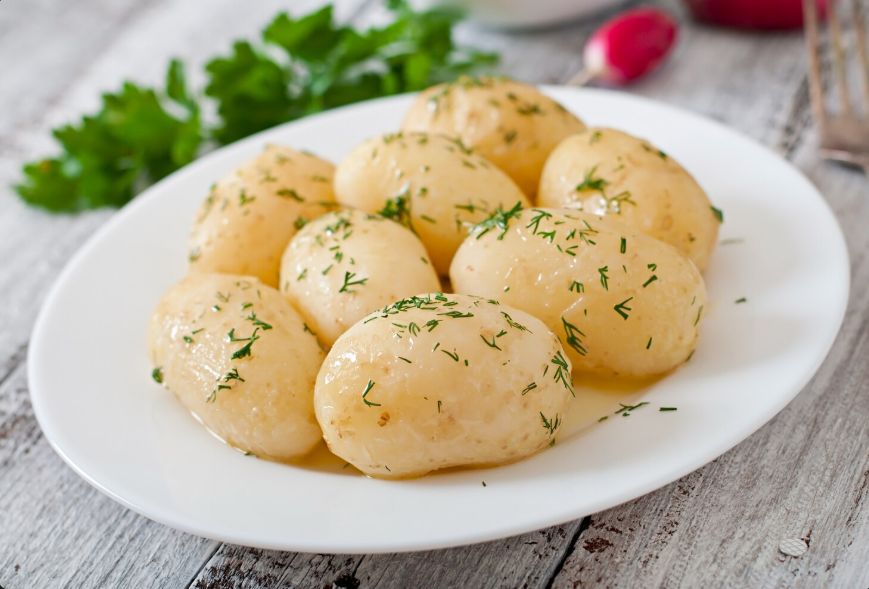 Почему варёный картофель киснет: секреты хранения и порчи